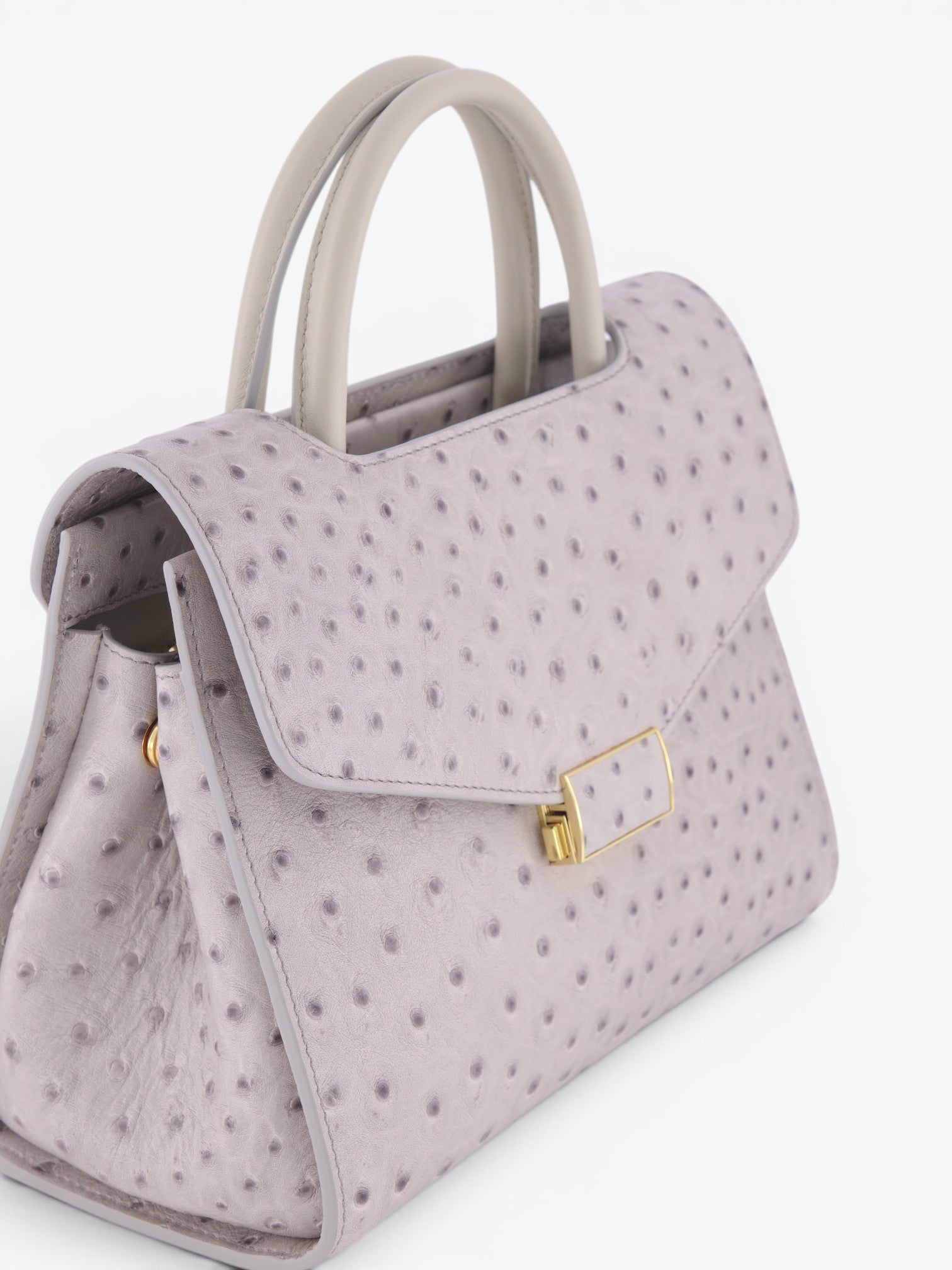 Chanté 27 Ostrich Light Grey Limited Edition