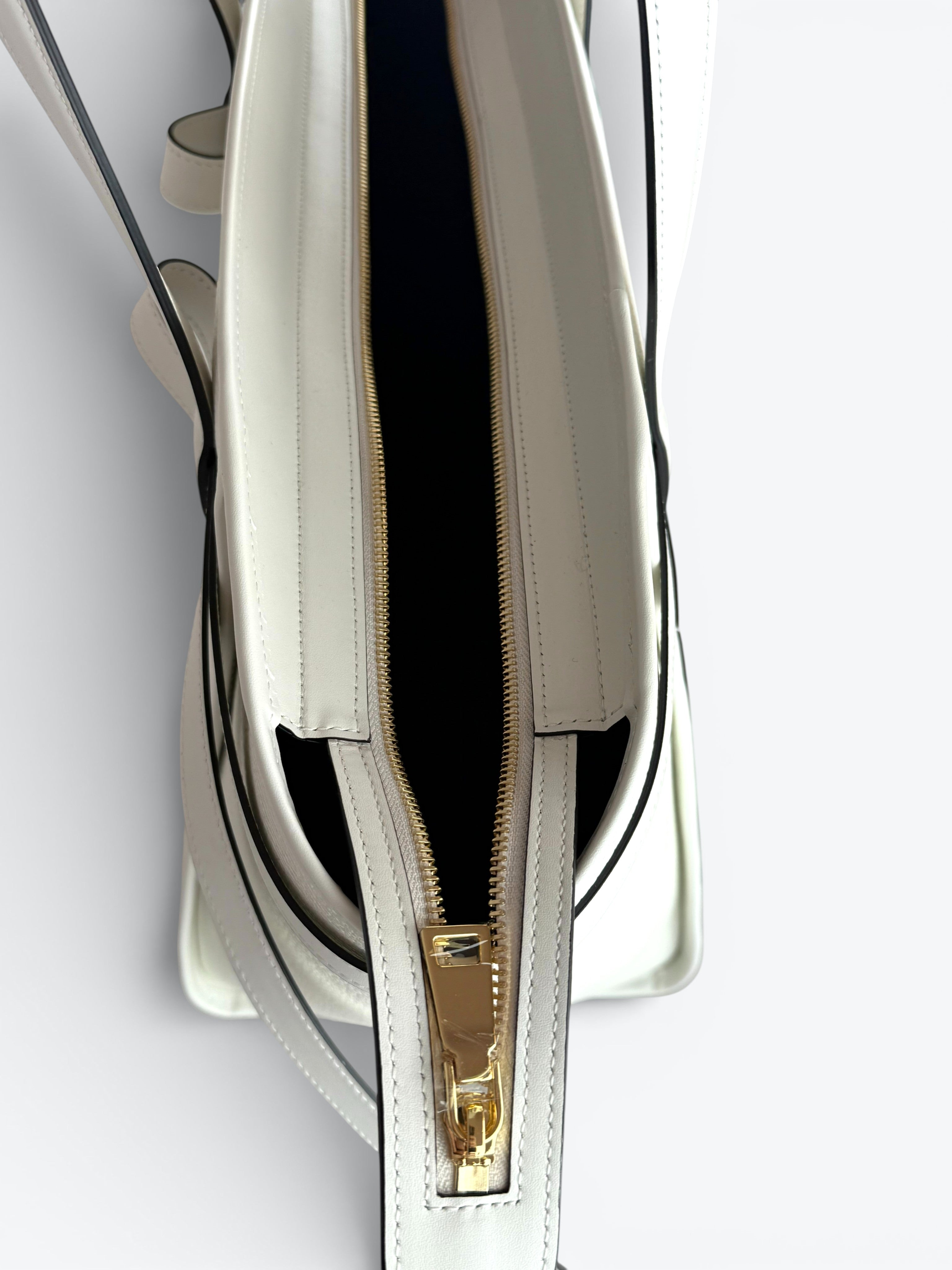 Borsa Lorenne L White