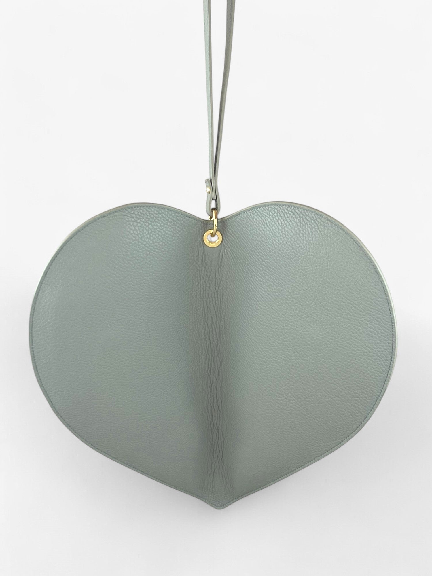 Clutch Heart Grey