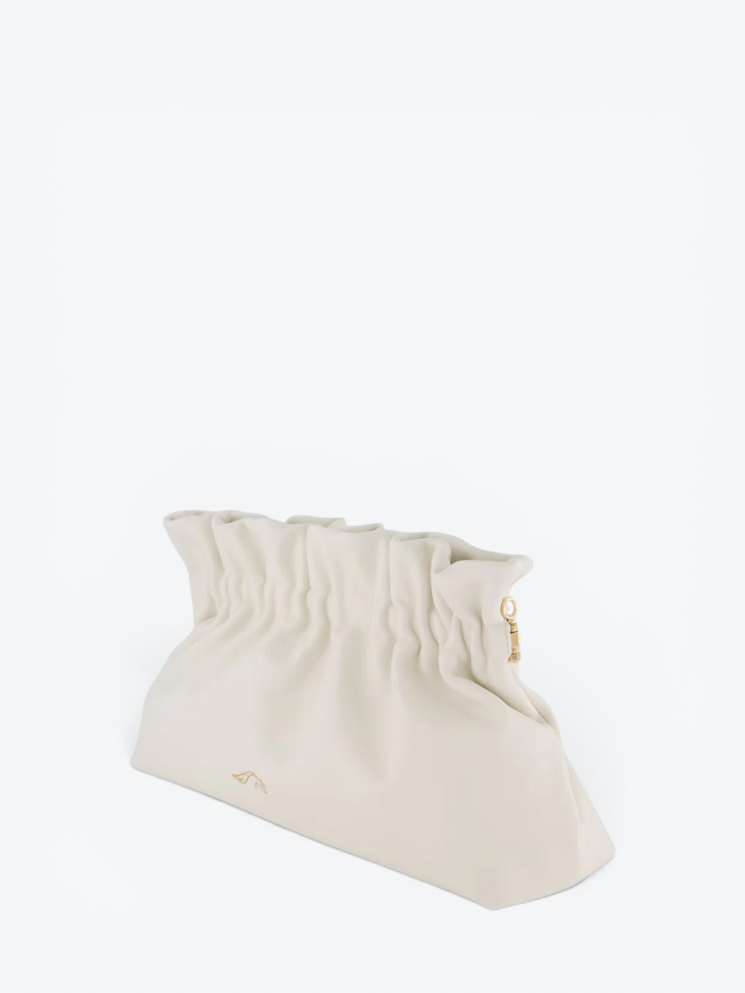 Veil M White Clutch